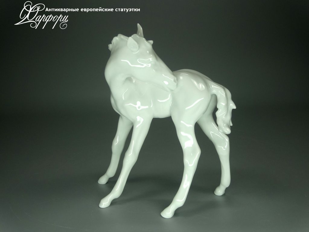 Купить фарфоровую статуэтку Alka Kunst Жеребенок